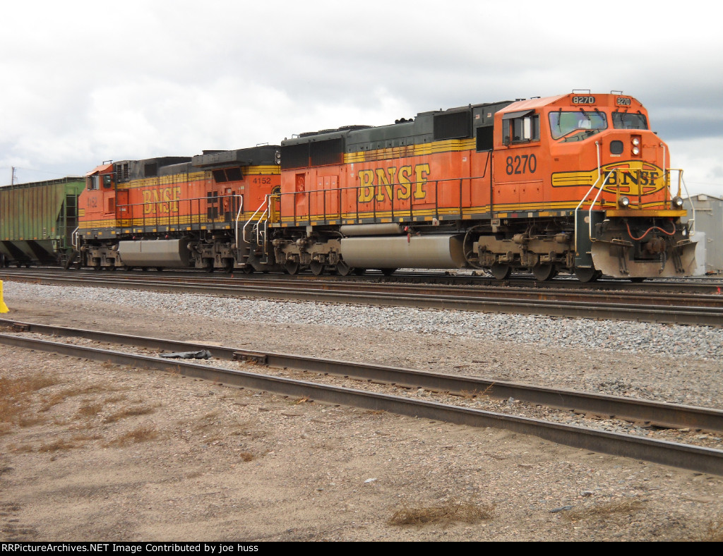 BNSF 8270 East